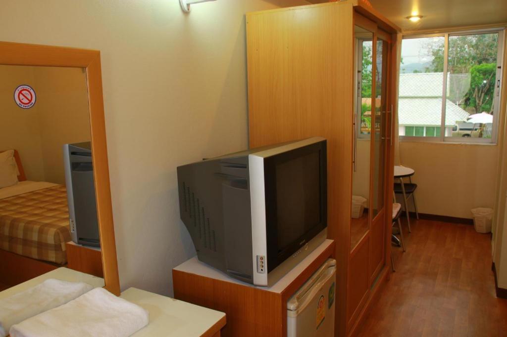 Ratchaphruek 2007 Hotel Chom Thong Exteriér fotografie